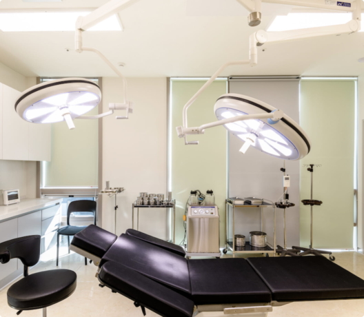 vip plastic surgery surgery room