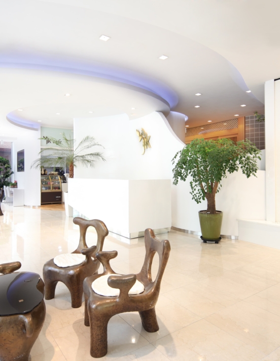 JK plastic surgery center facility 4