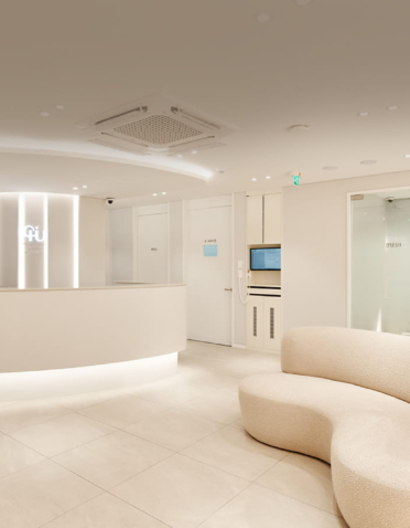 chiu dental clinic lobby